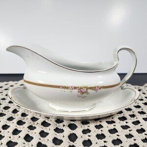 Johnson Brothers Gravy Boat with Underplate Pattern JB265 Circa 1913